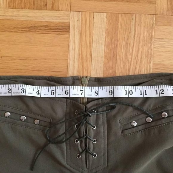 Olive Green Flare Pants - L (but M in US sizing? Pls read) - Picture 7 of 9